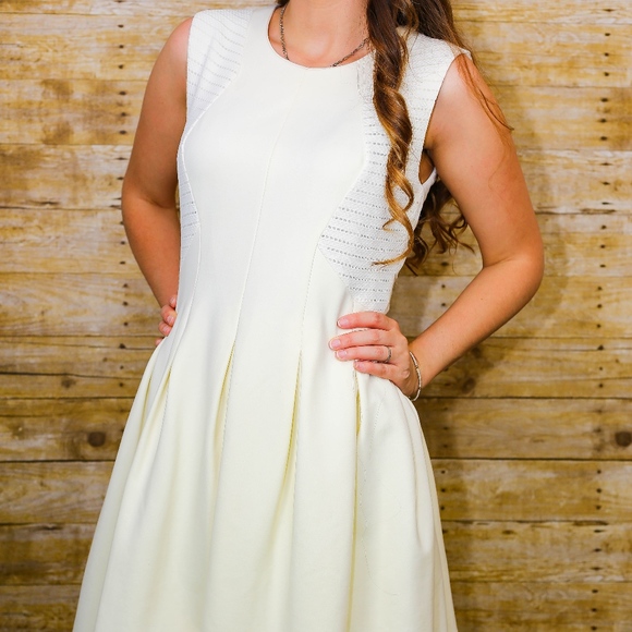 BCBGMaxAzria Dresses & Skirts - BCBGMaxAzira Cocktail Dress Off White Size Medium